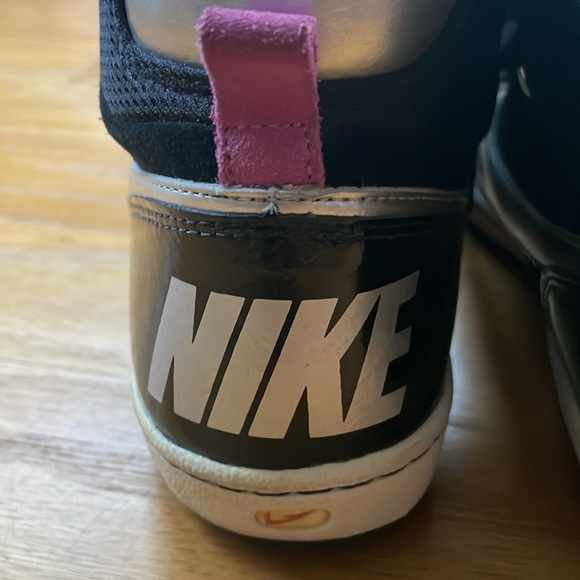 Size 11 - Nike Terminator Hi Black, Club Pink, Metallic Silver, White like new - Picture 12 of 12